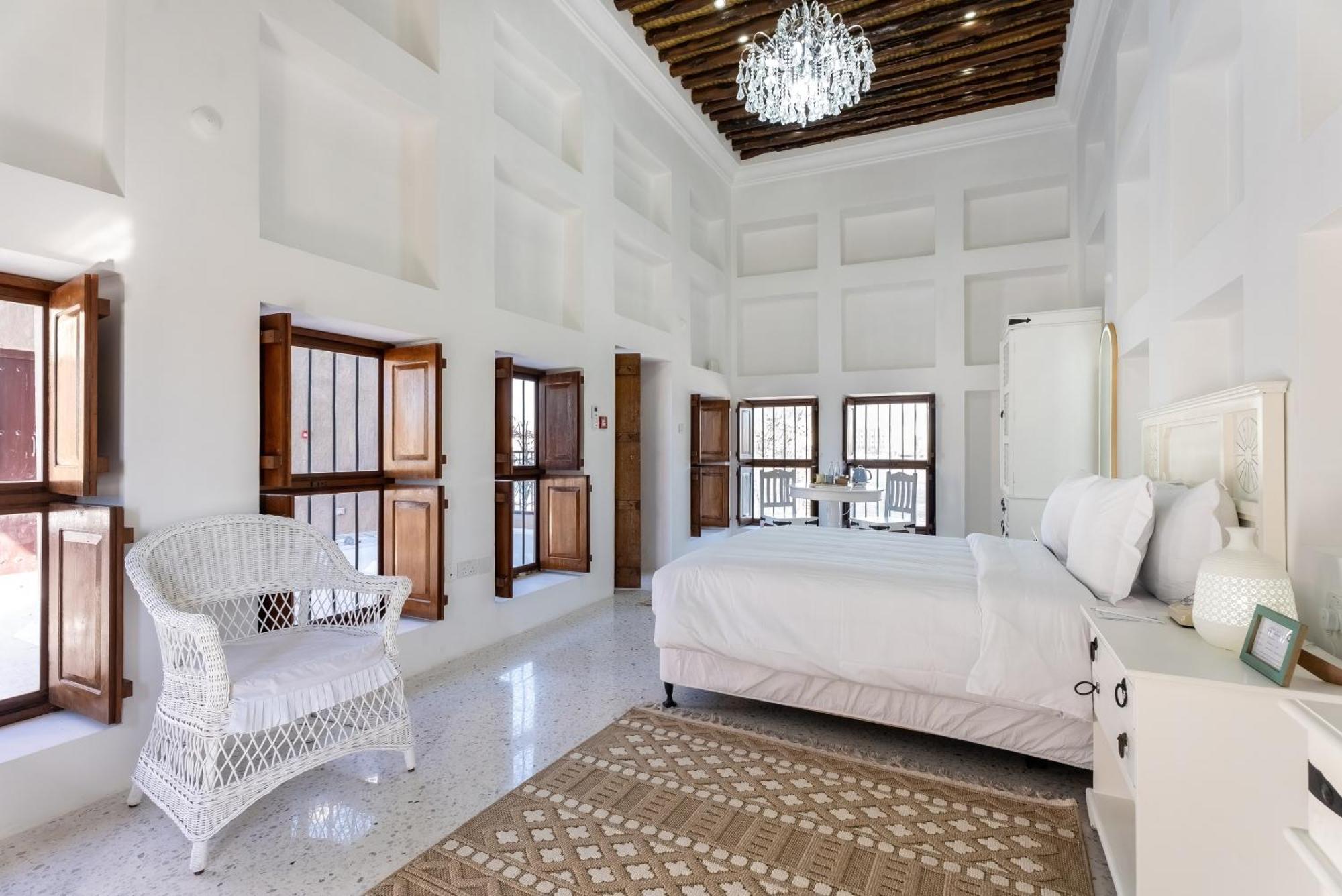 Arabian Boutique Hotel Дубай Екстериор снимка